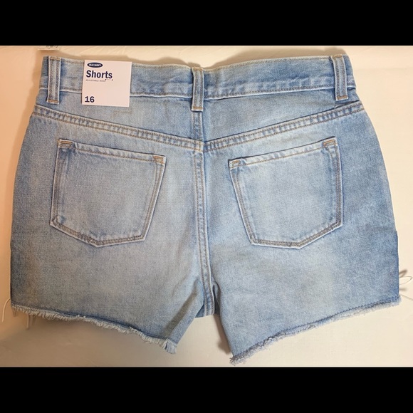 Old Navy Jean Shorts NWT! - Picture 2 of 2